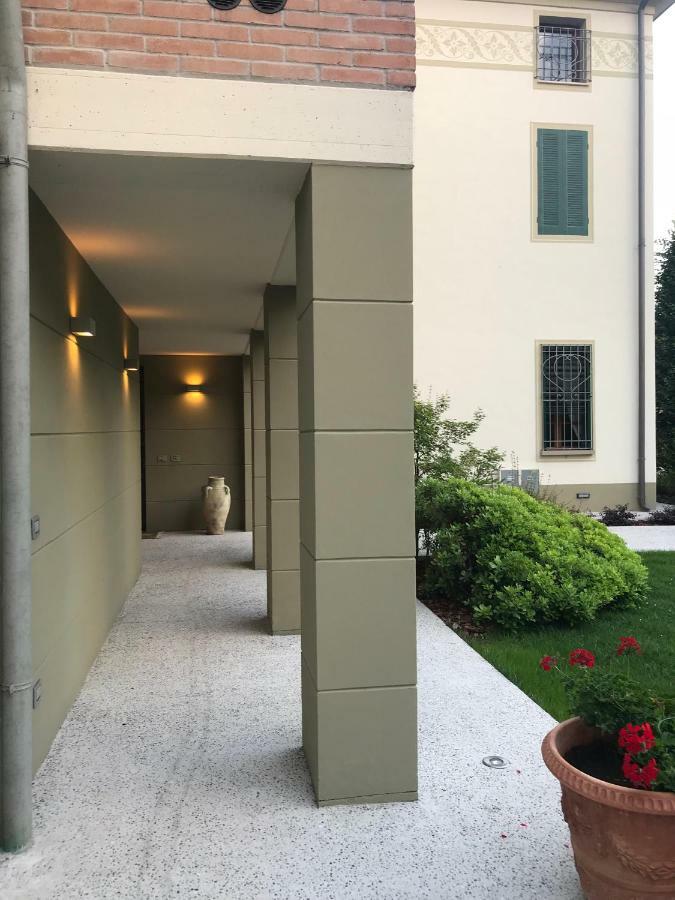 La Sosta Fuori Stazione Bed & Breakfast Brescello Exterior photo