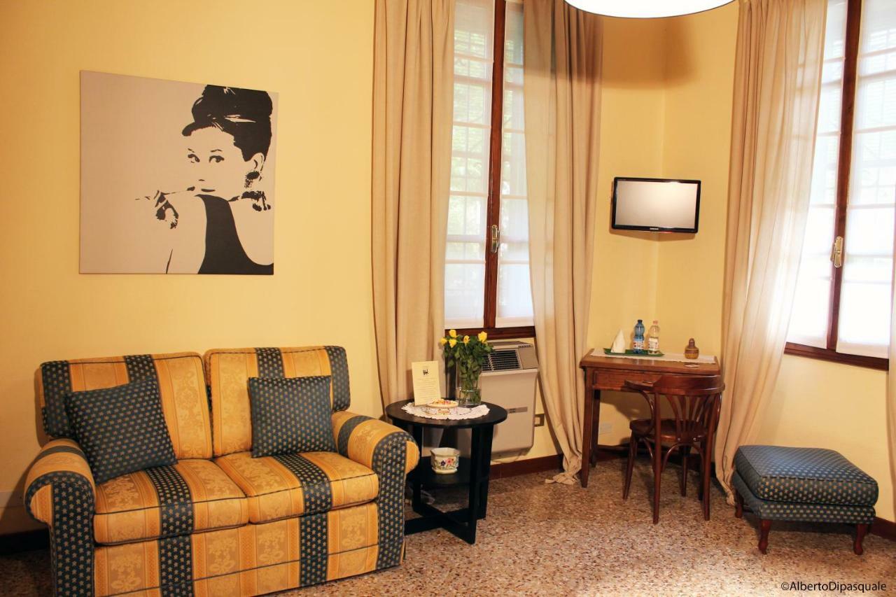La Sosta Fuori Stazione Bed & Breakfast Brescello Exterior photo